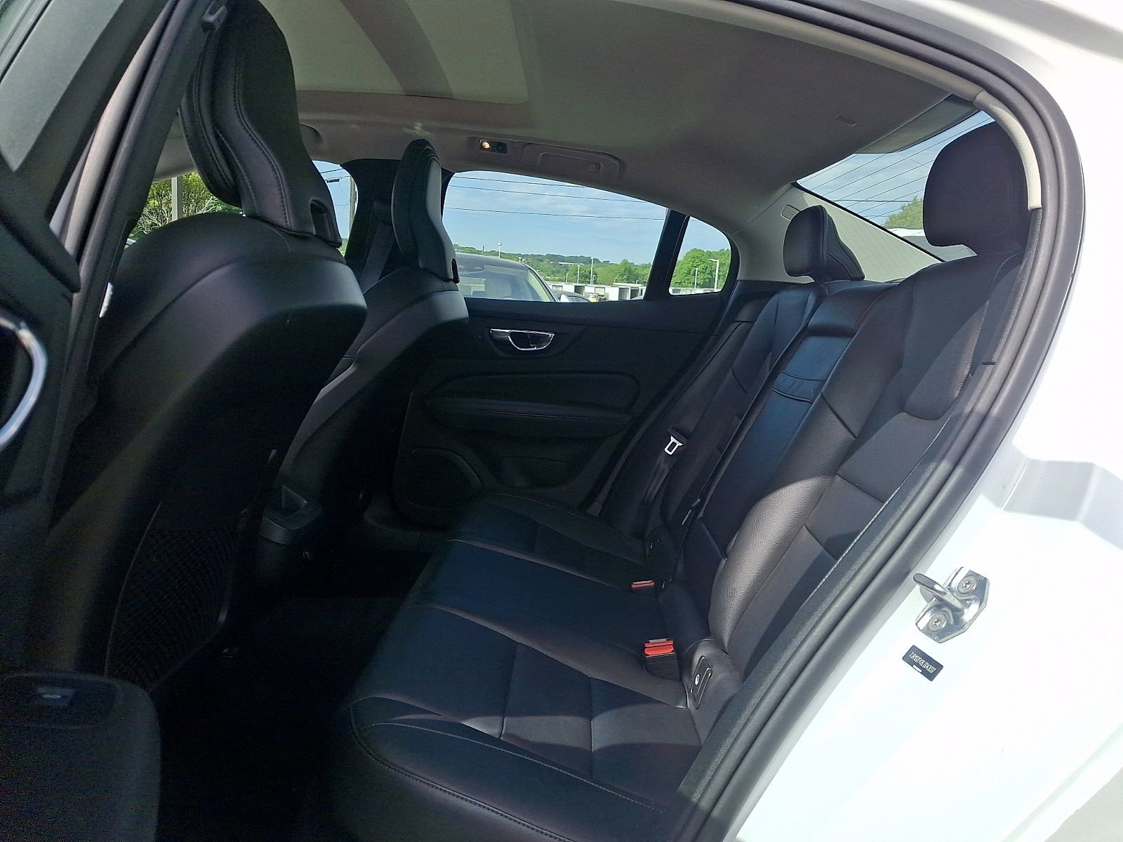 Used 2020 Volvo S60 T5 Momentum w/ Protection Package Premier FWD image 10
