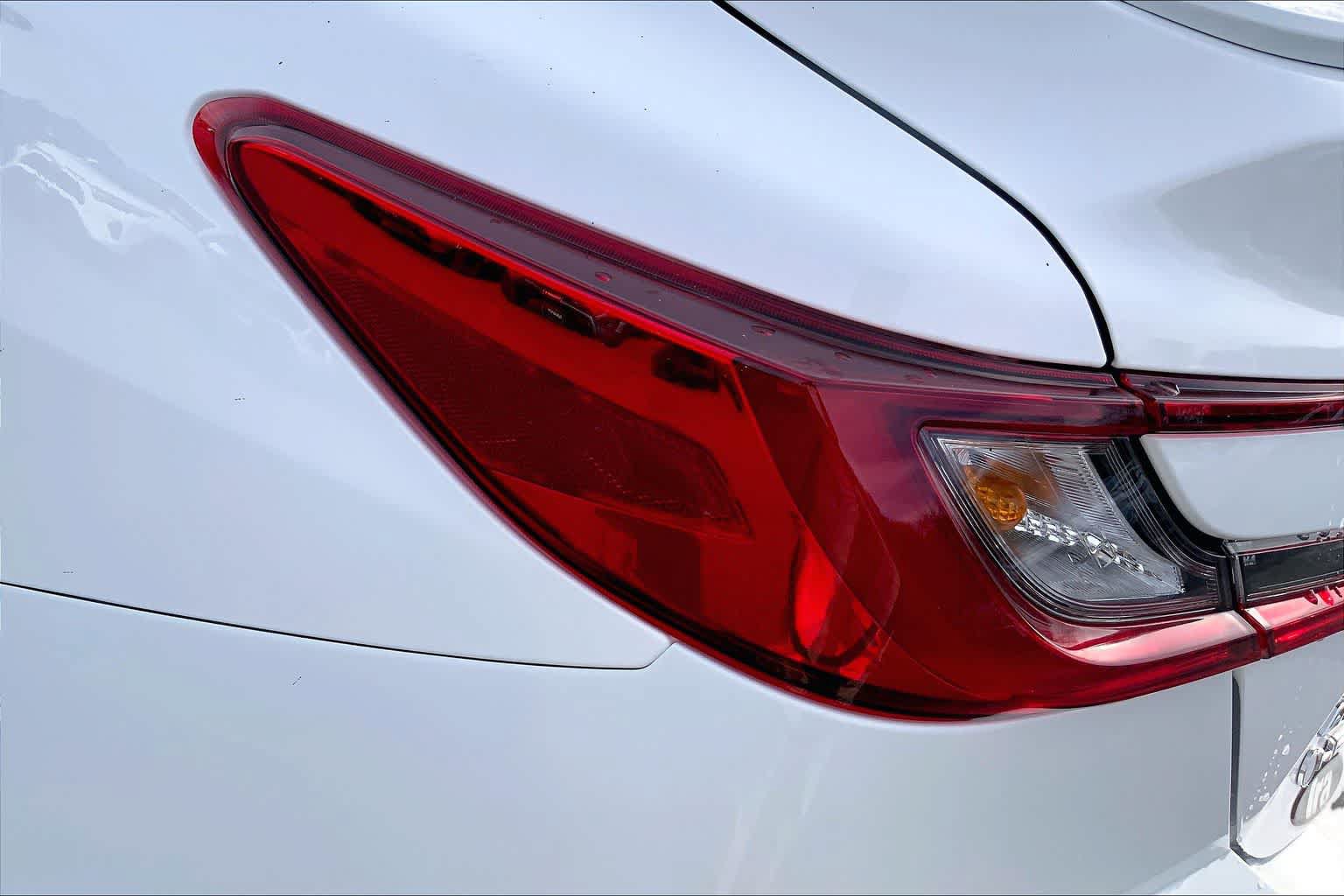 New 2026 Toyota Camry SE w/ Convenience Package FWD image 14