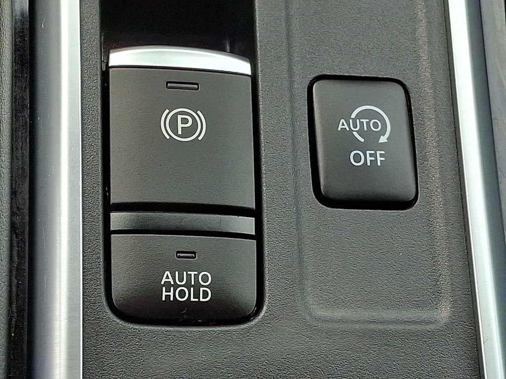 Used 2024 Nissan Pathfinder SV AWD/4WD image 26