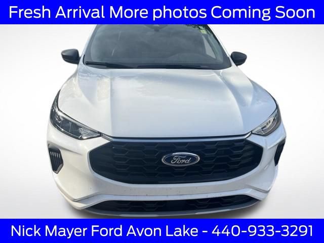 Used 2024 Ford Escape ST-Line w/ Tech Pack #1 AWD/4WD image 12