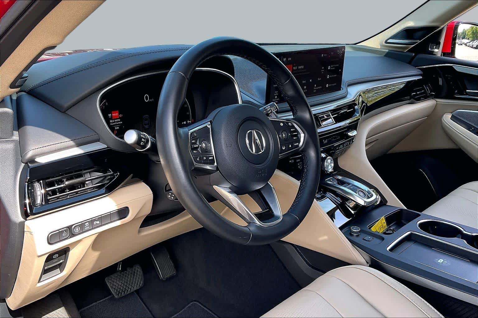 Certified 2025 Acura MDX w/ Technology Package AWD/4WD image 17