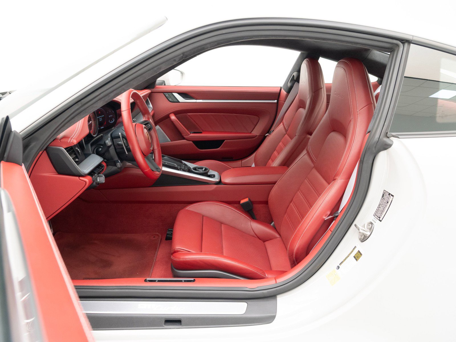 Certified 2021 Porsche 911 Turbo image 19