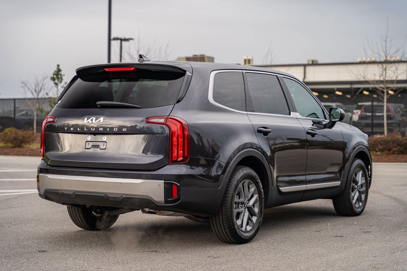 Used 2025 Kia Telluride LX image 7