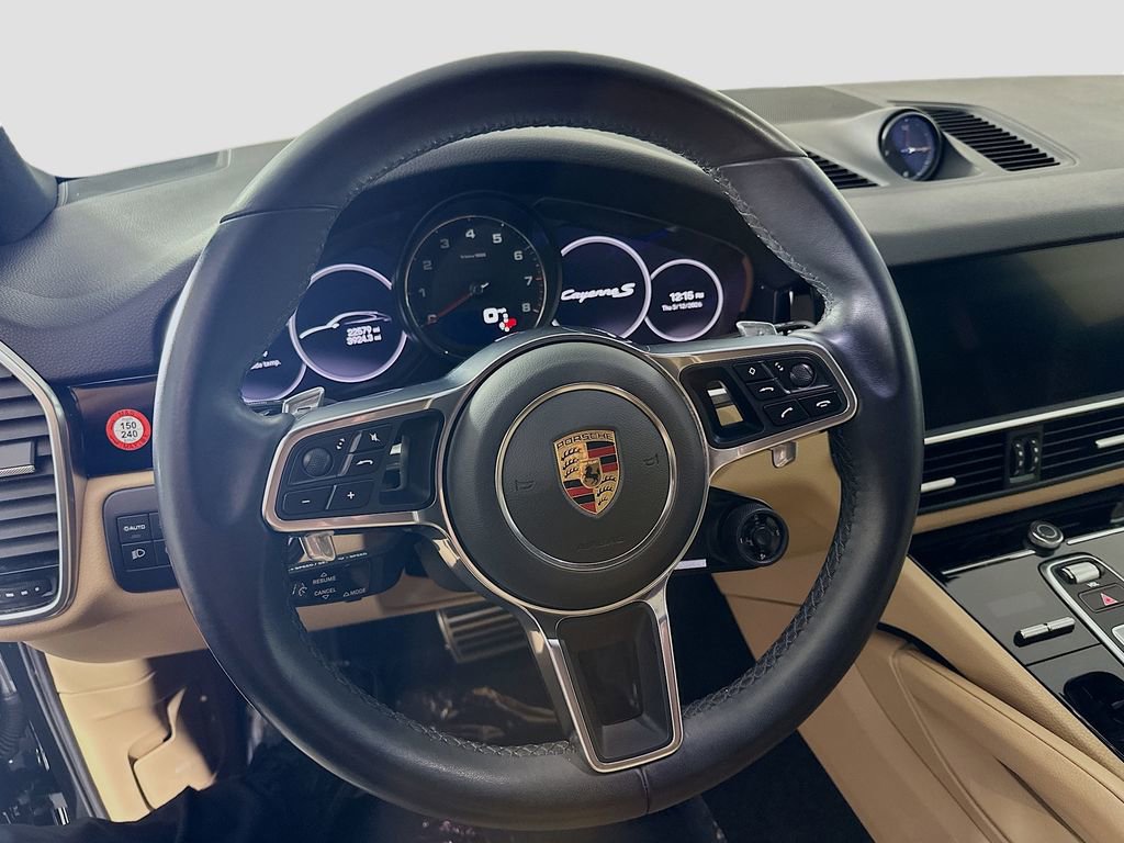 Used 2023 Porsche Cayenne S image 12