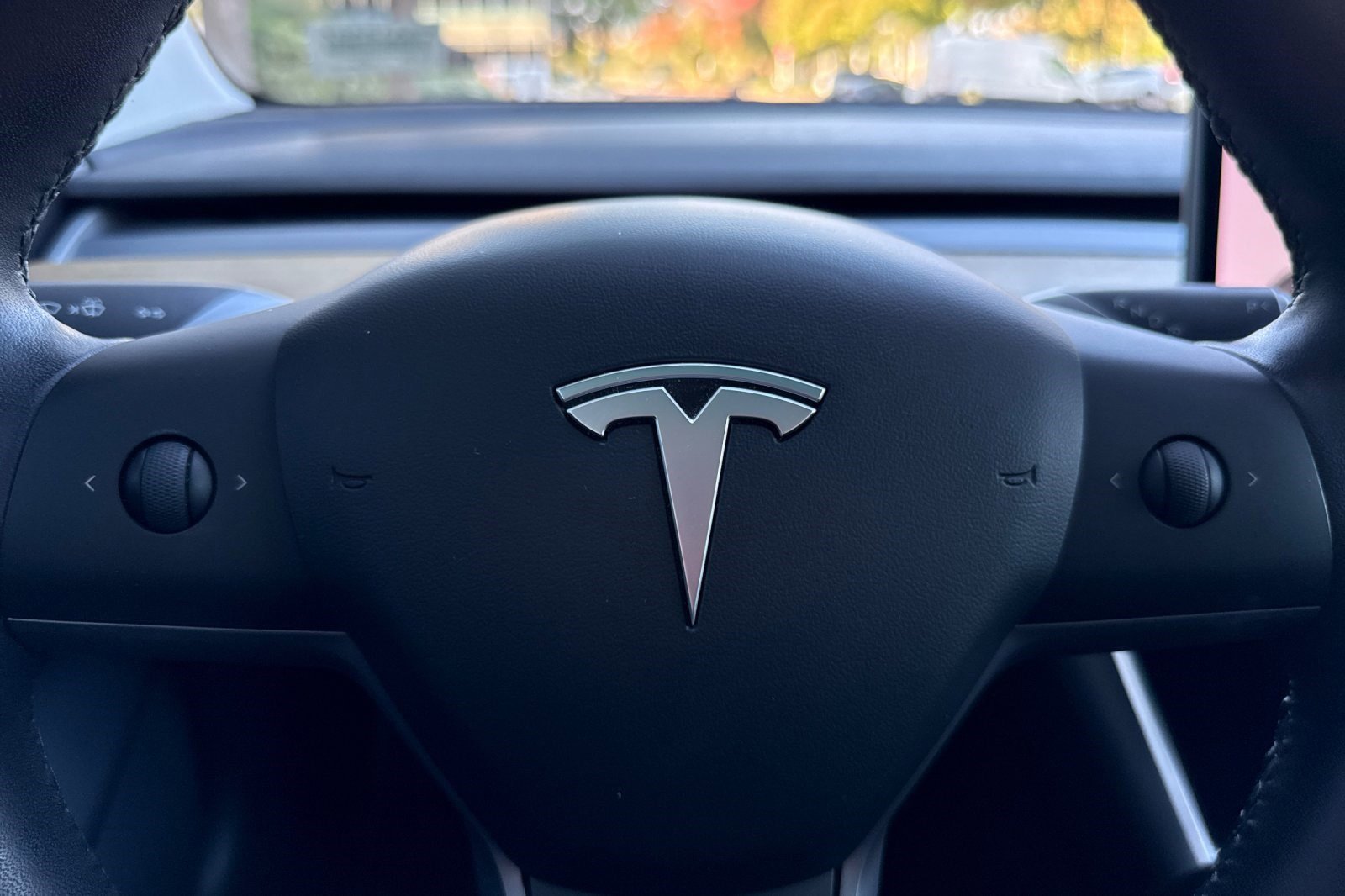 Used 2020 Tesla Model 3 Performance image 27