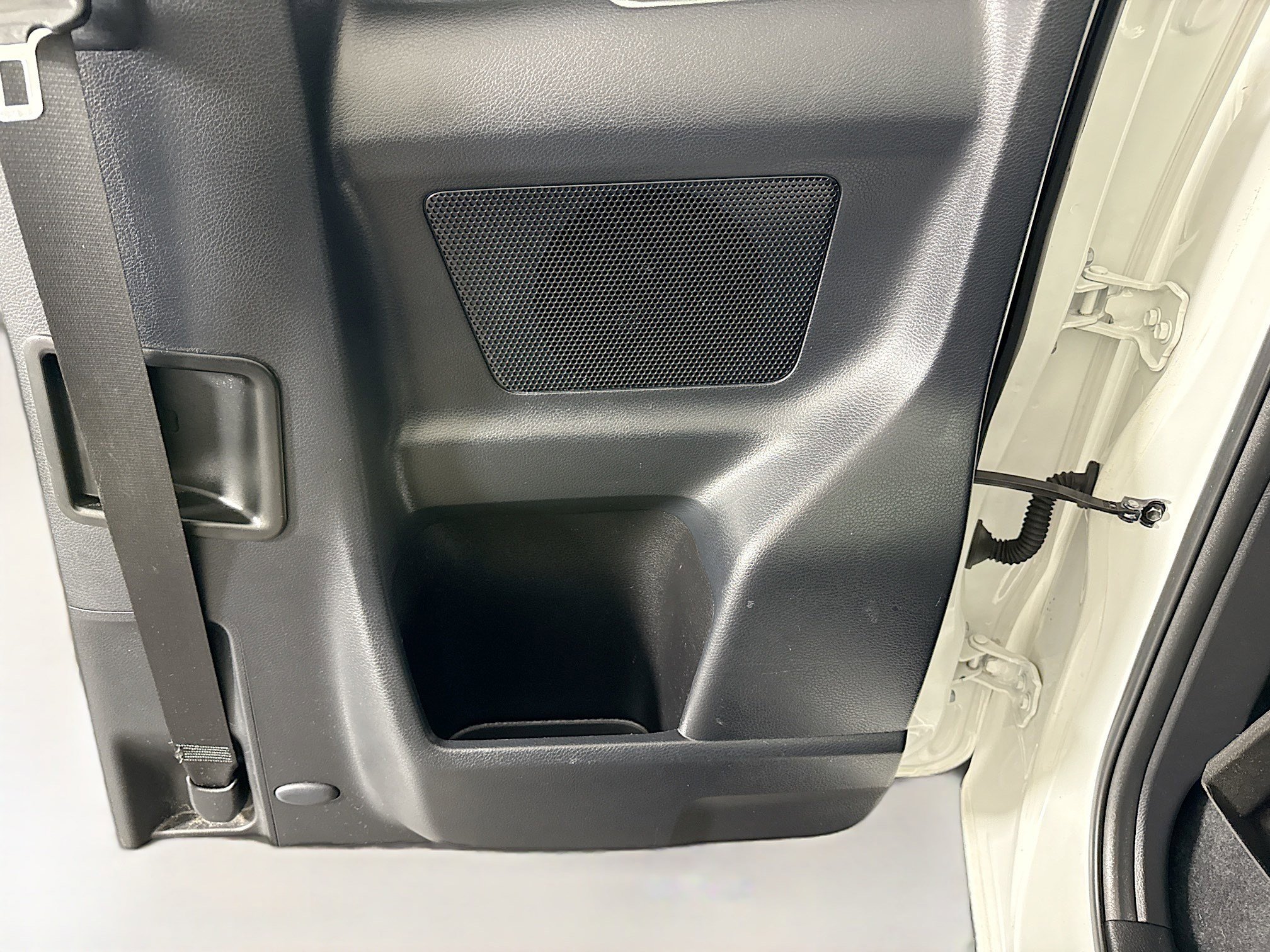 Used 2021 Toyota Tacoma SR w/ SR Convenience Package image 27