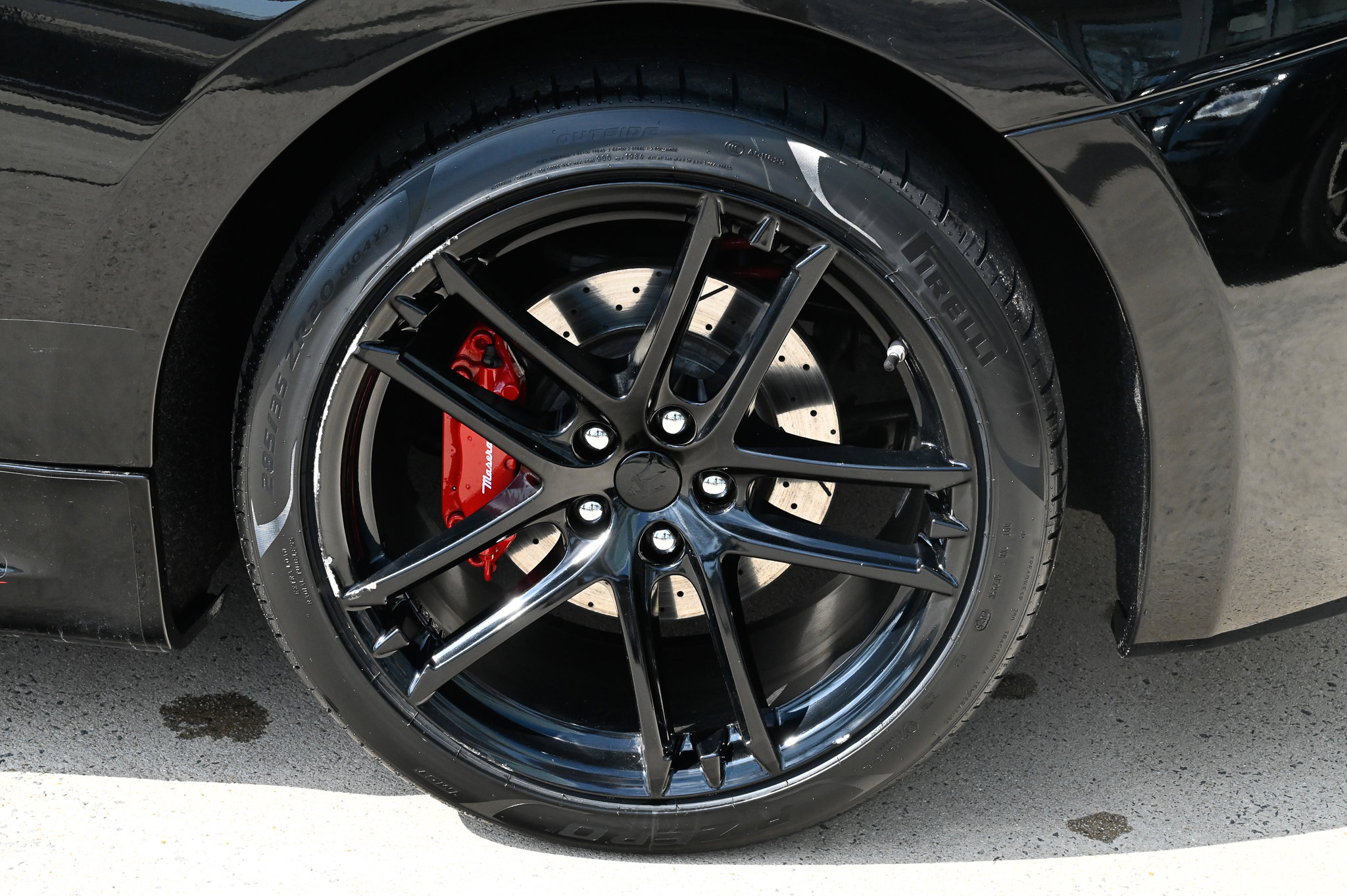 Used 2017 Maserati GranTurismo MC image 10