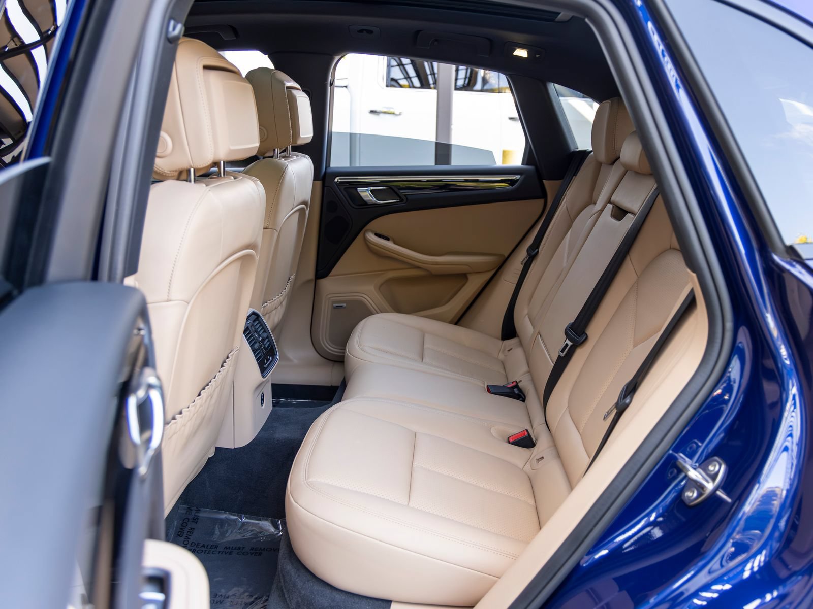 Certified 2026 Porsche Macan AWD/4WD image 52