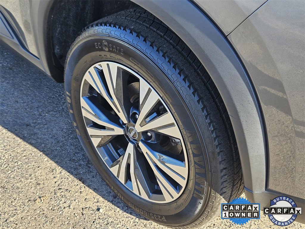 Used 2023 Nissan Rogue SV image 9