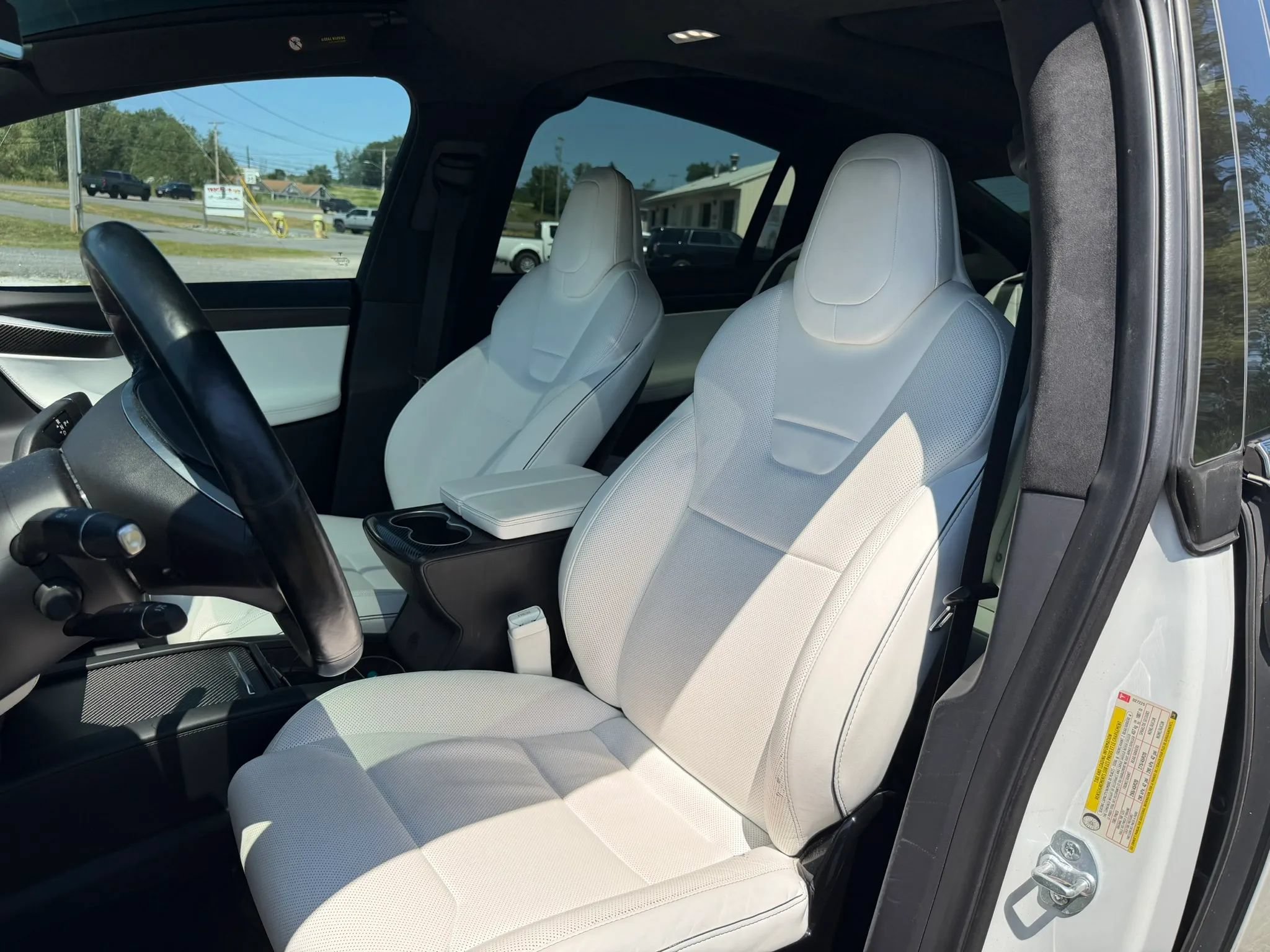 Used 2016 Tesla Model X 90D AWD/4WD image 12