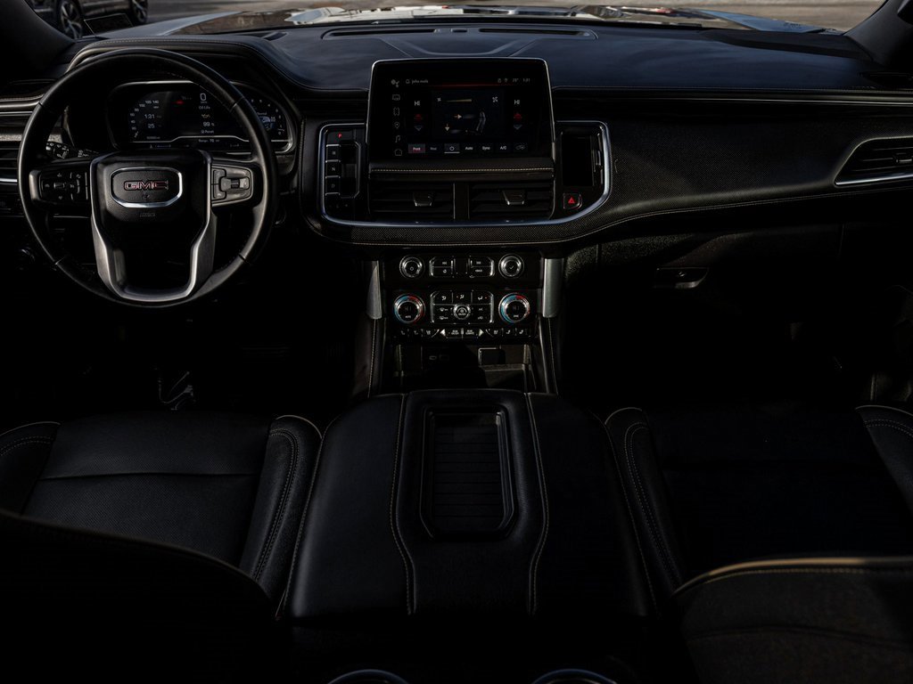 Used 2023 GMC Yukon SLT image 30