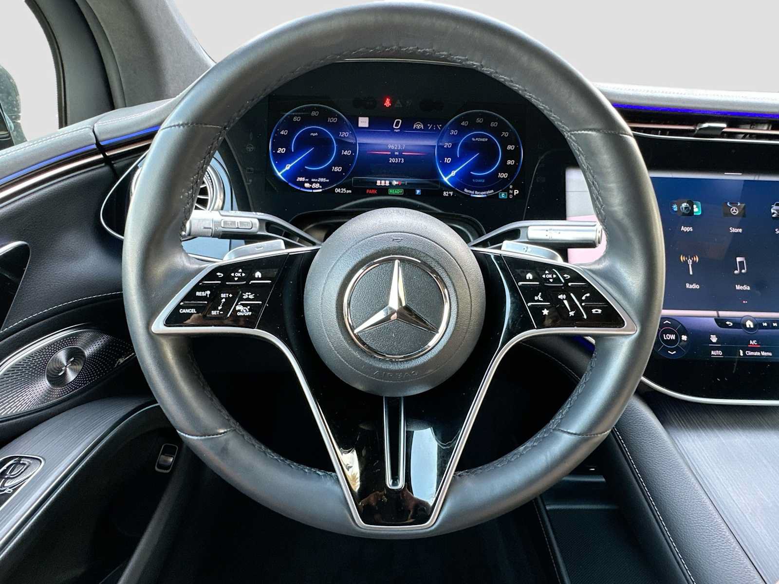 Used 2023 Mercedes-Benz EQS 580 4MATIC SUV image 11