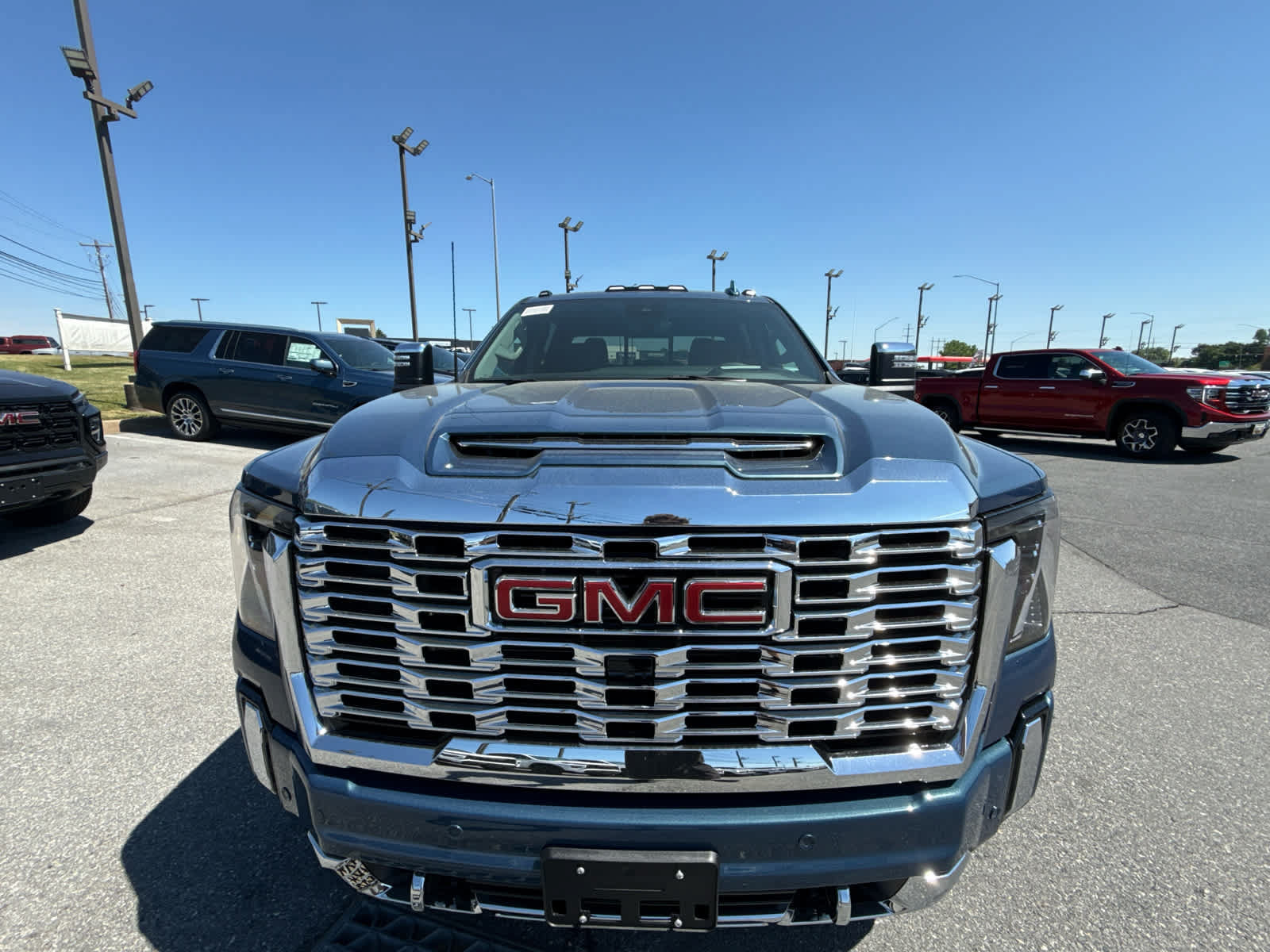 New 2026 GMC Sierra 3500 Denali w/ Denali Reserve Package AWD/4WD image 20