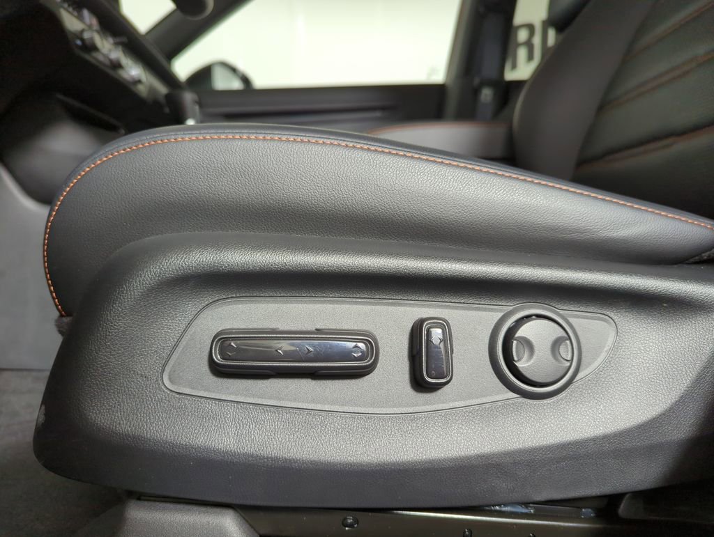 Certified 2025 Honda CR-V Sport-L image 26