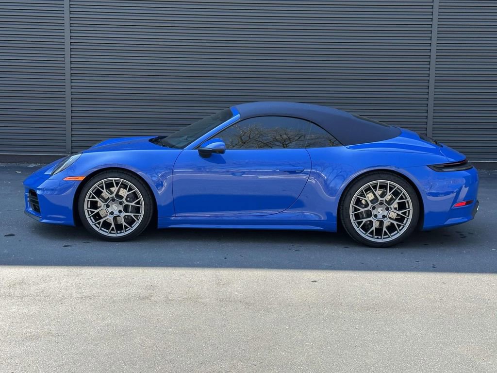 Used 2026 Porsche 911 Carrera image 2