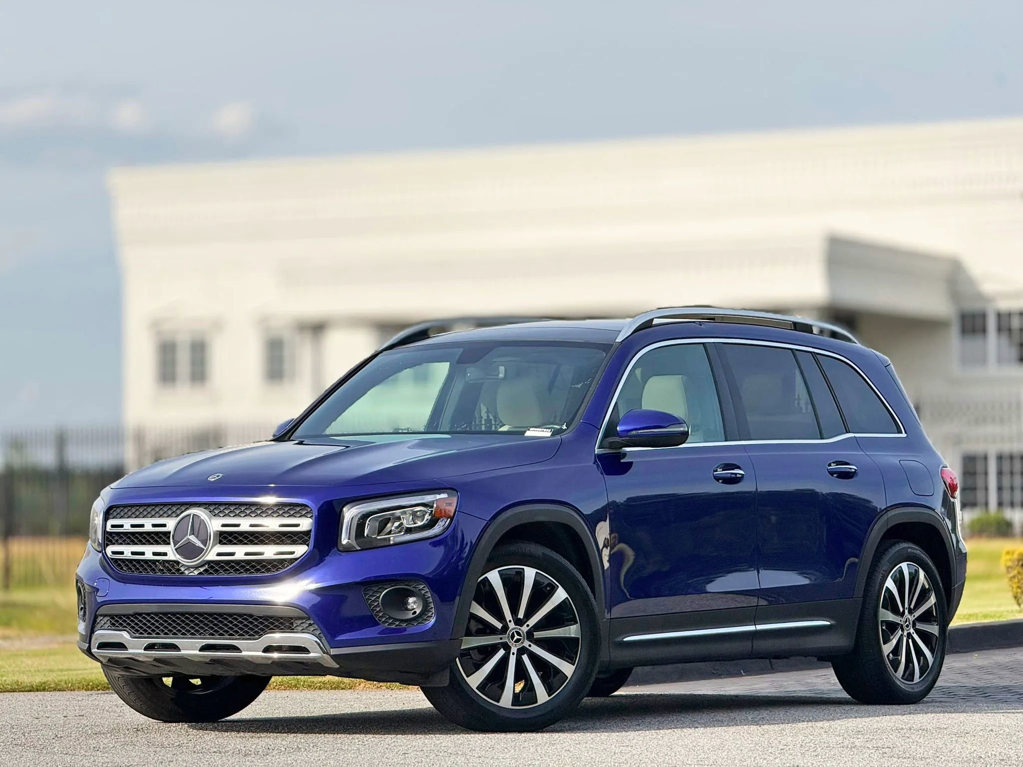 Used 2021 Mercedes-Benz GLB 250 4MATIC w/ Premium Package