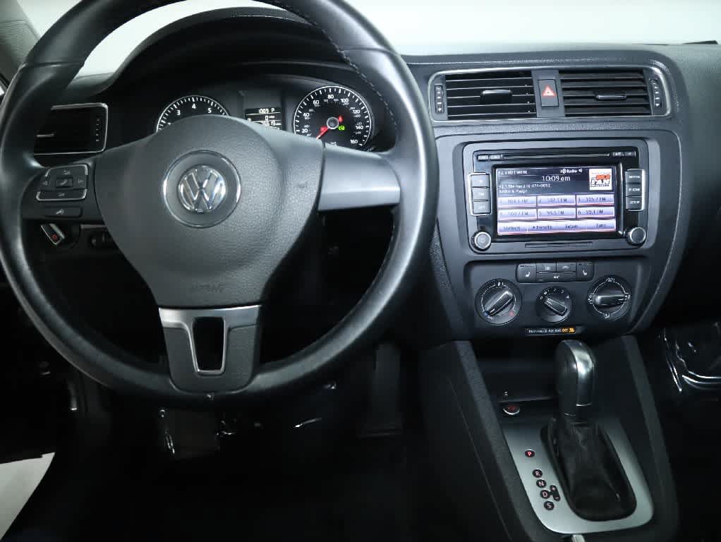 Used 2014 Volkswagen Jetta SE FWD image 26