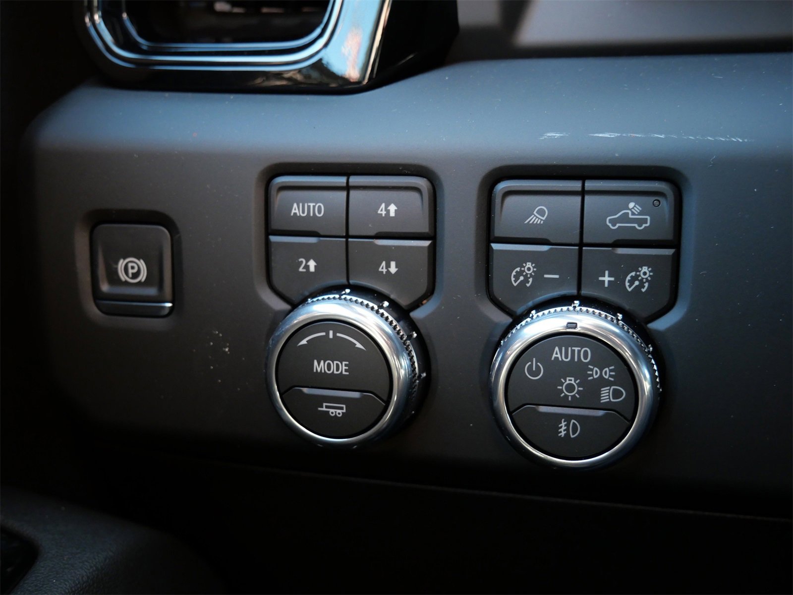 New 2026 GMC Sierra 3500 AT4 w/ AT4 Premium Plus Package image 10