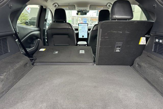 Certified 2025 Ford Mustang Mach-E Select w/ Interior Protection Package image 17