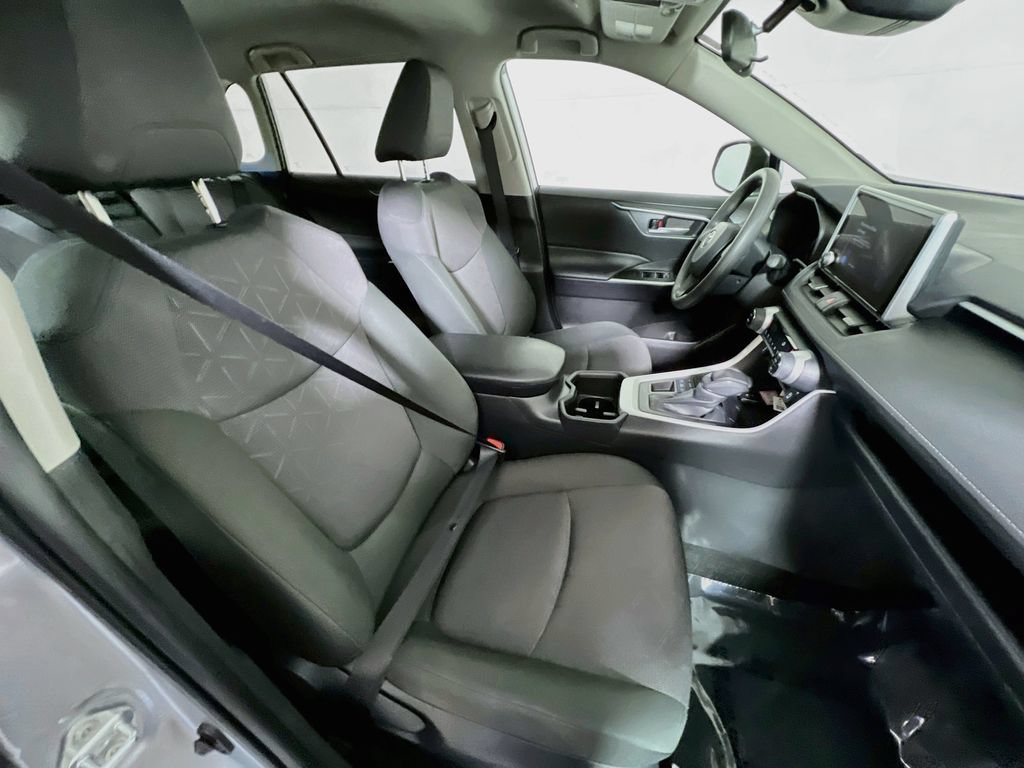 Certified 2025 Toyota RAV4 XLE AWD/4WD image 24