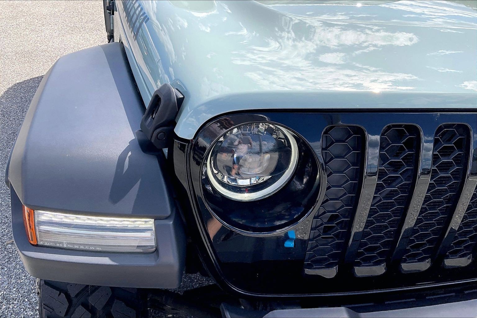 Used 2023 Jeep Wrangler Unlimited w/ Cold Weather Group AWD/4WD image 26