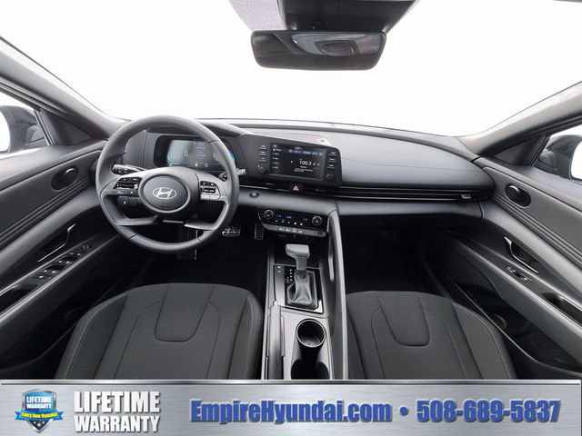New 2026 Hyundai Elantra Sport FWD image 13