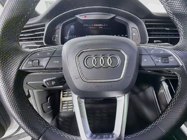 Used 2023 Audi SQ8 Prestige AWD/4WD image 13