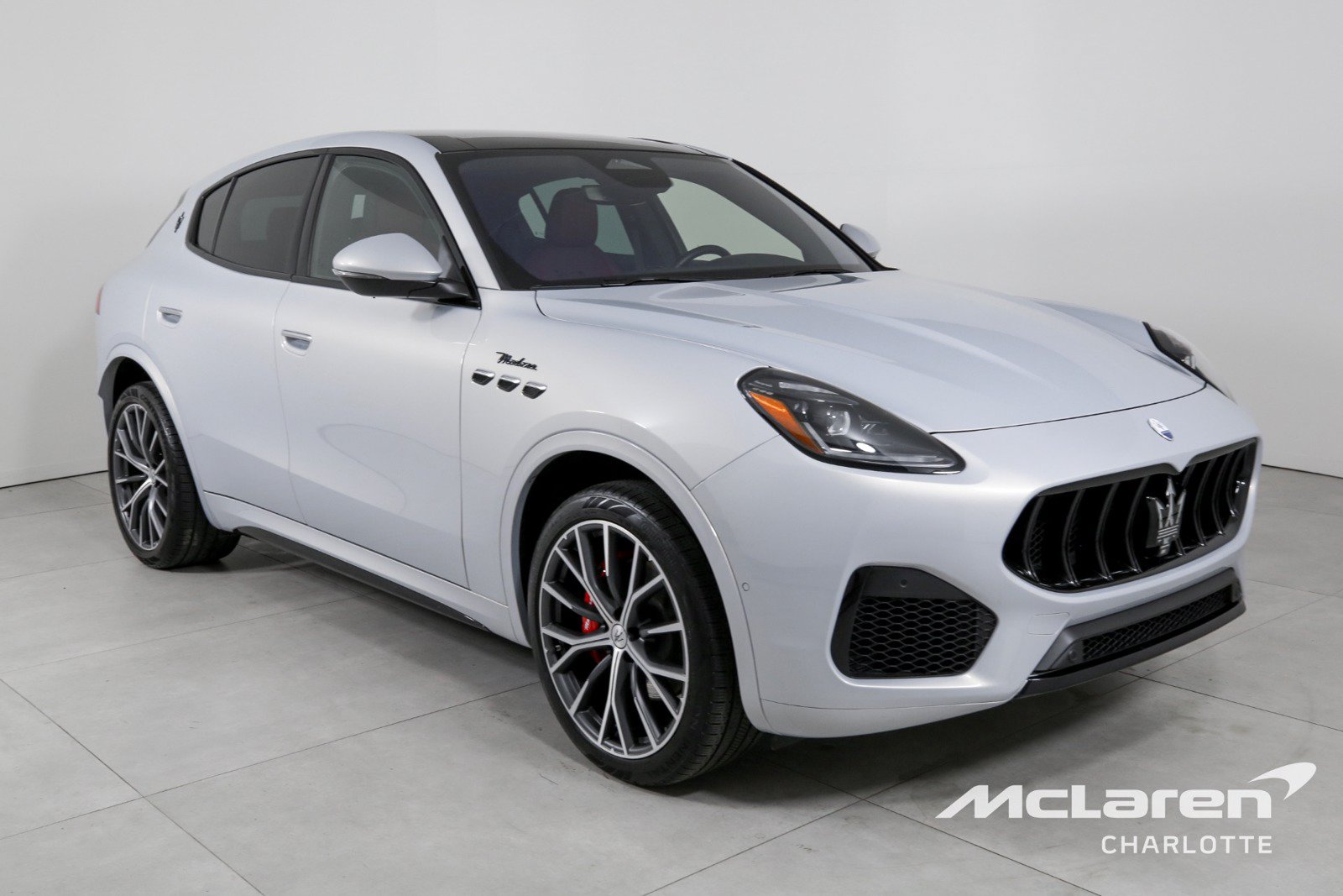 Used 2023 Maserati Grecale Modena AWD/4WD image 4