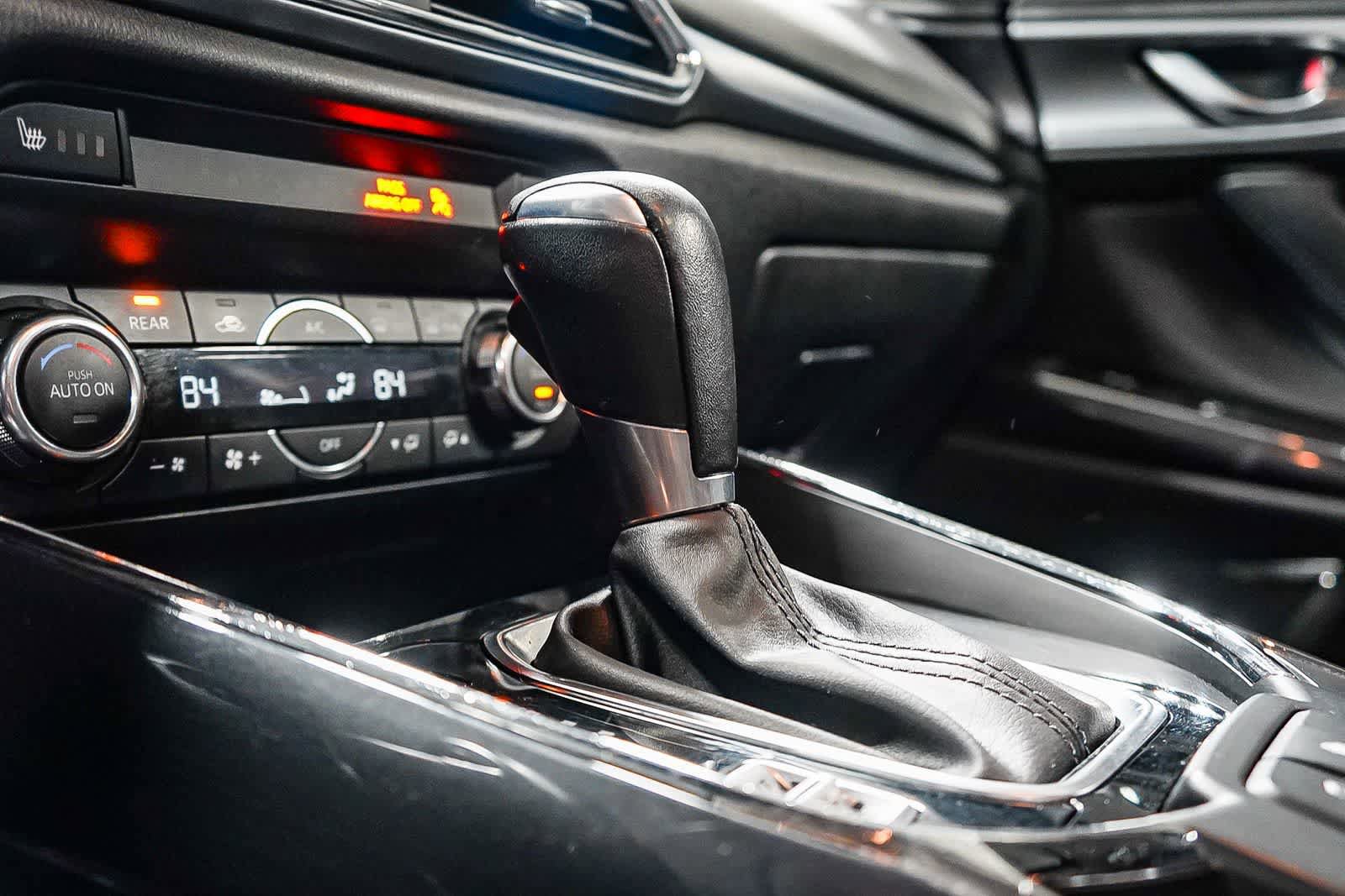 Used 2018 MAZDA CX-9 Touring w/ Touring Premium Package FWD image 25