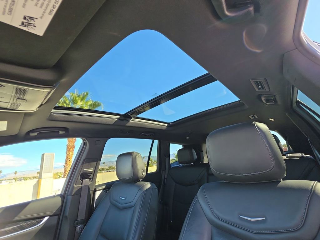 Certified 2023 Cadillac XT6 Premium Luxury image 19