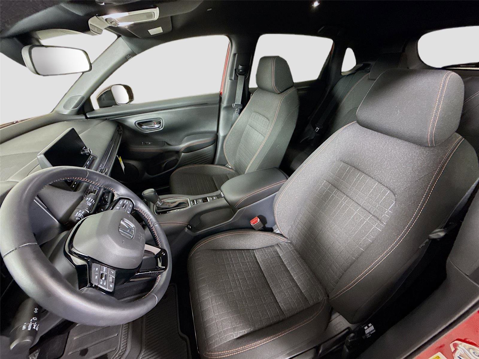 Used 2025 Honda HR-V Sport image 14