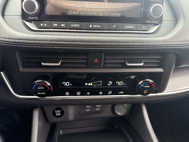 Used 2025 Nissan Rogue SV image 24