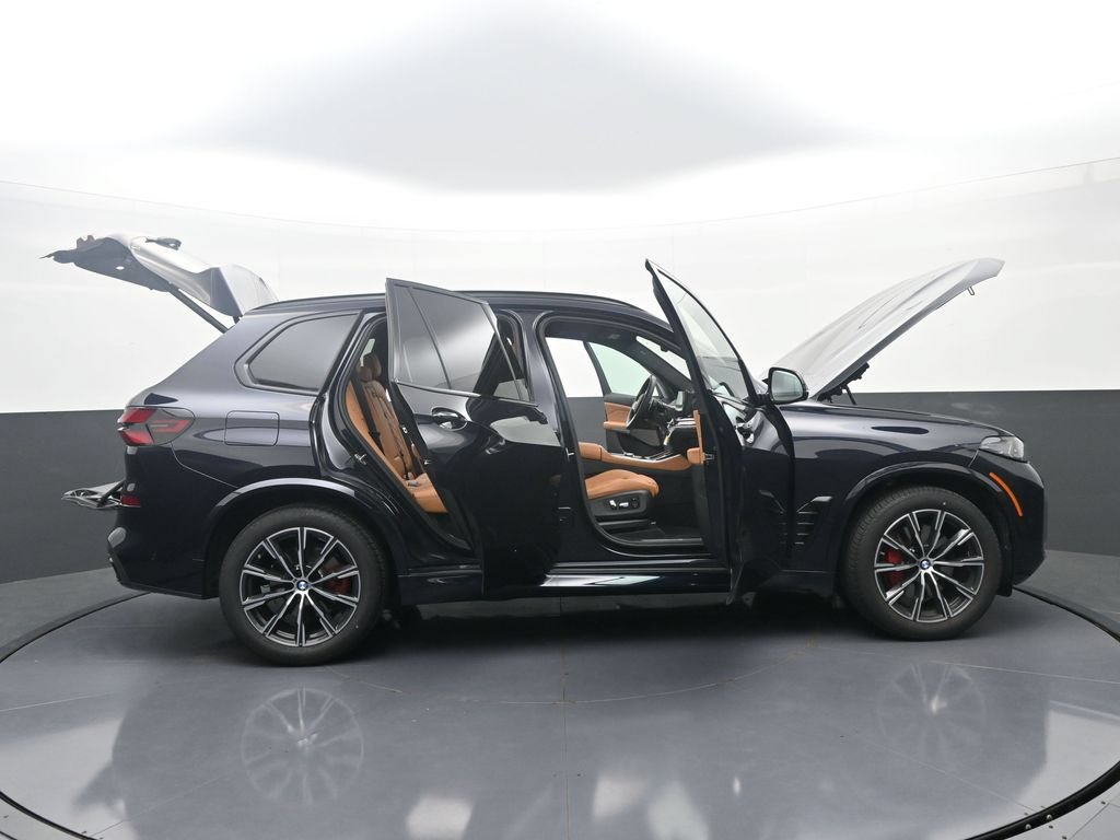 New 2026 BMW X5 xDrive40i w/ M Sport Package AWD/4WD image 46