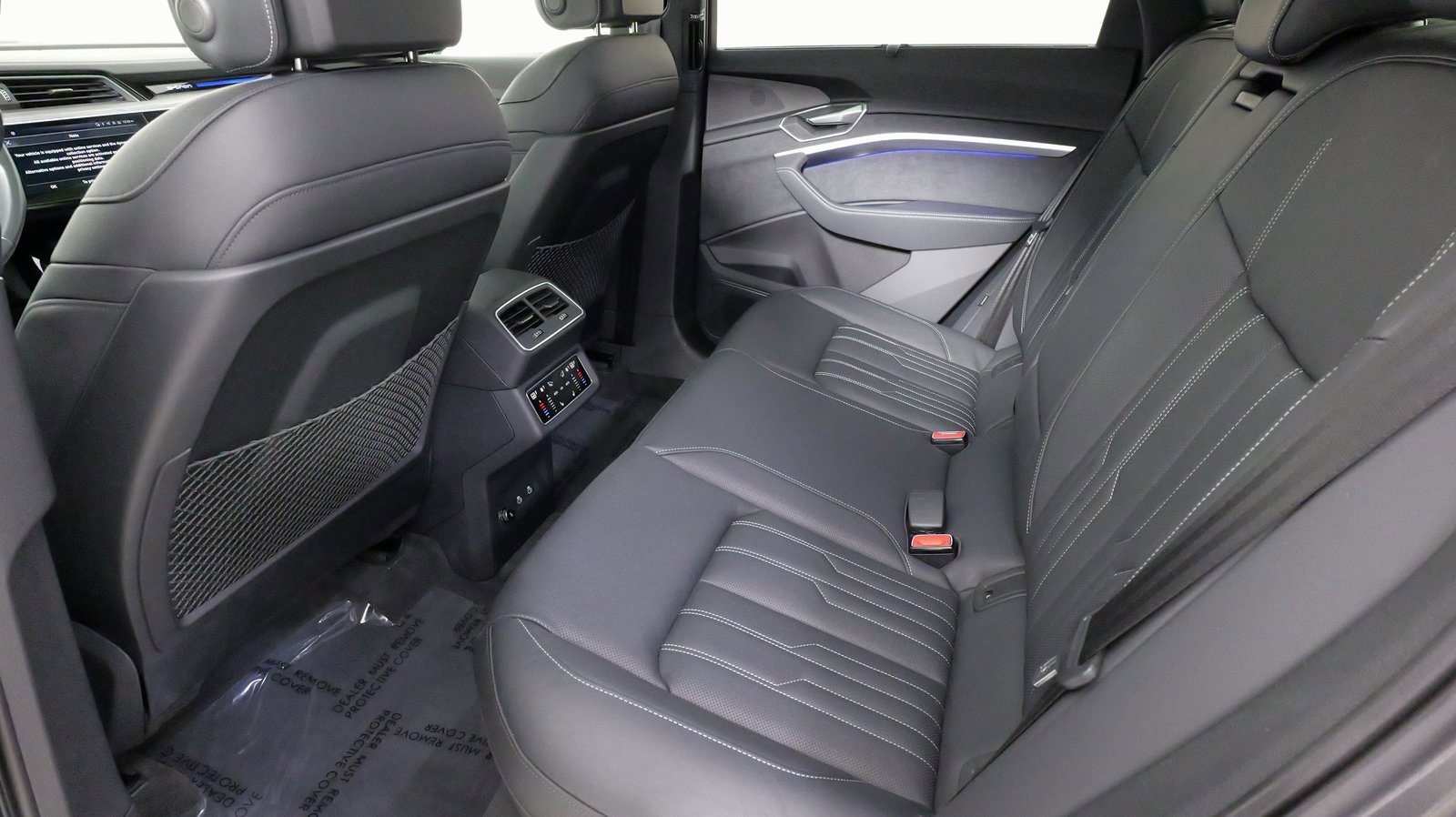 Used 2023 Audi e-tron Prestige w/ Prestige Package image 39