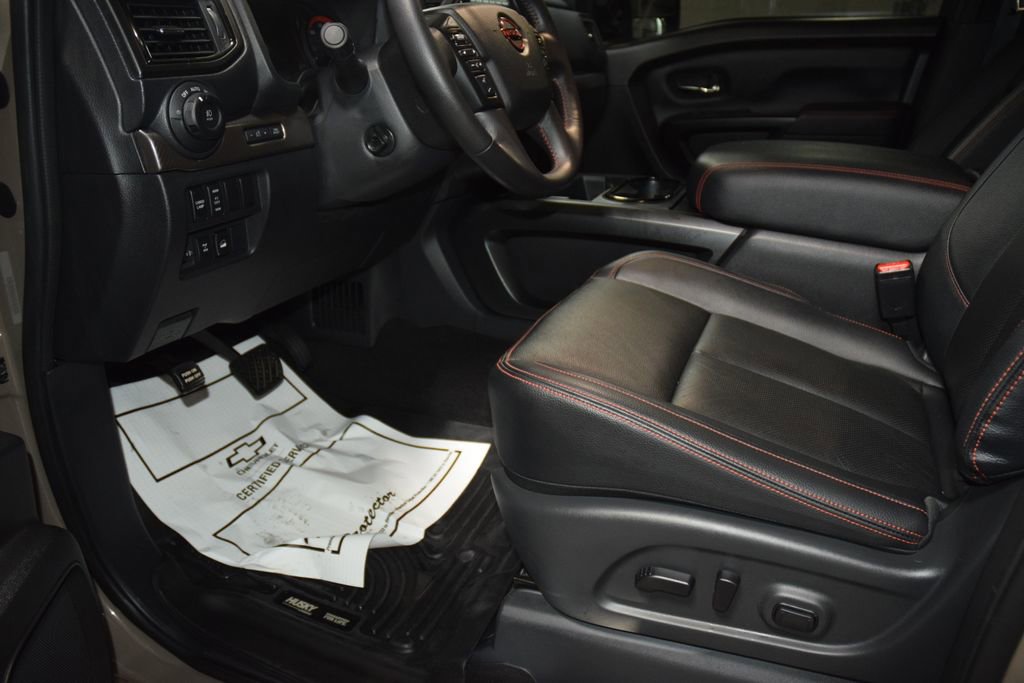 Used 2024 Nissan Titan PRO-4X w/ Pro-4x Convenience Package image 39