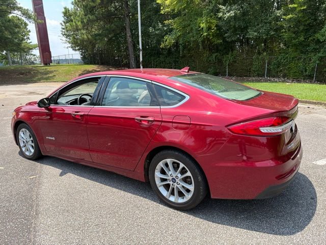 Used 2019 Ford Fusion SEL FWD image 4