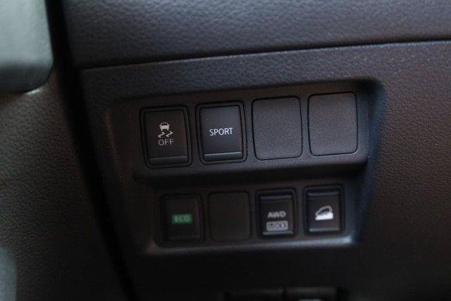 Used 2016 Nissan Rogue S AWD/4WD image 19