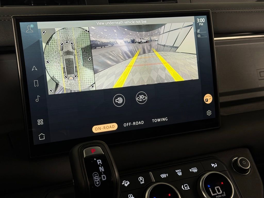 Used 2024 Land Rover Defender 130 X-Dynamic SE image 20