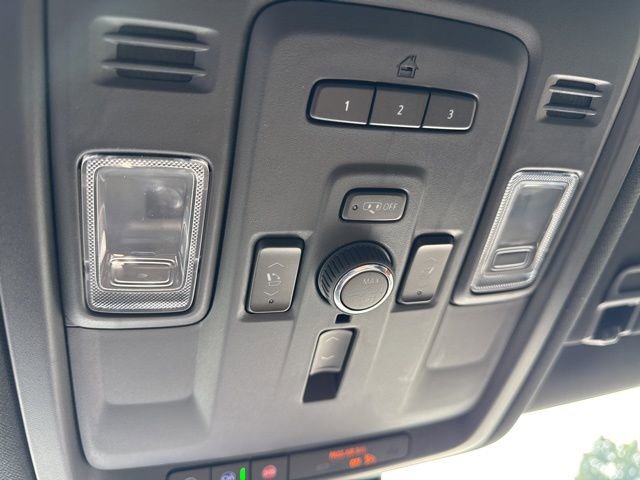 Used 2024 GMC Yukon XL Denali w/ Max Trailering Package image 33