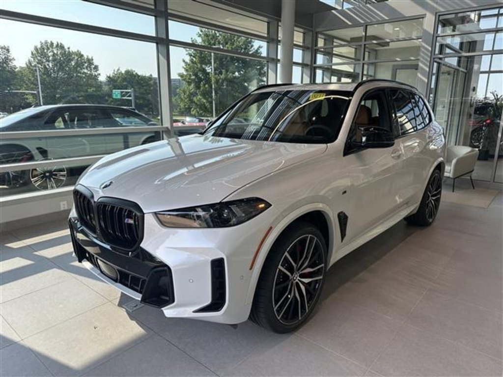 New 2026 BMW X5 M60i image 3