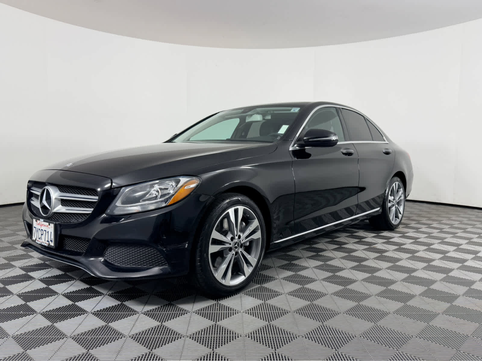 Used 2017 Mercedes-Benz C 300 Sedan image 7
