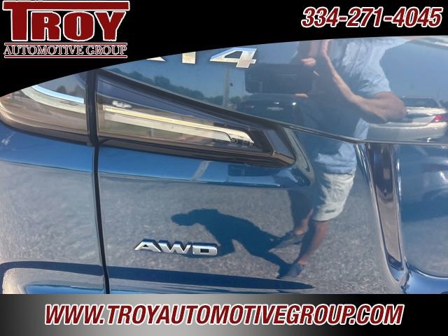 Used 2019 Cadillac XT4 Sport AWD/4WD image 15