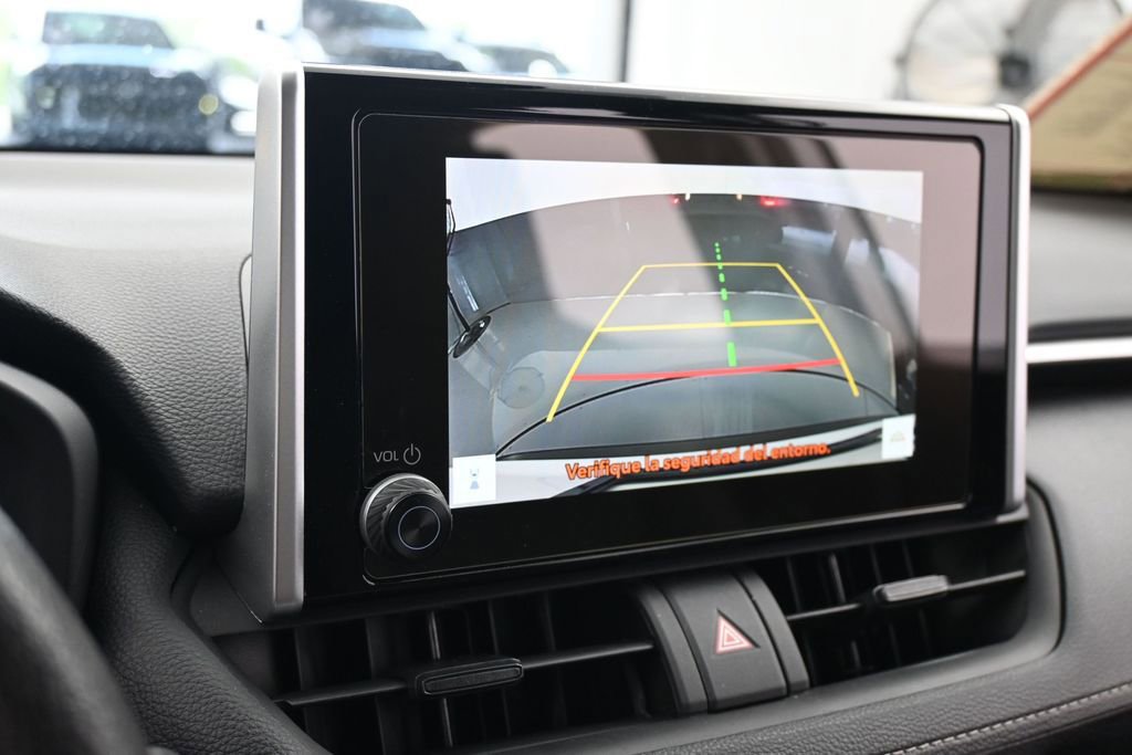 Used 2025 Toyota RAV4 LE FWD image 17
