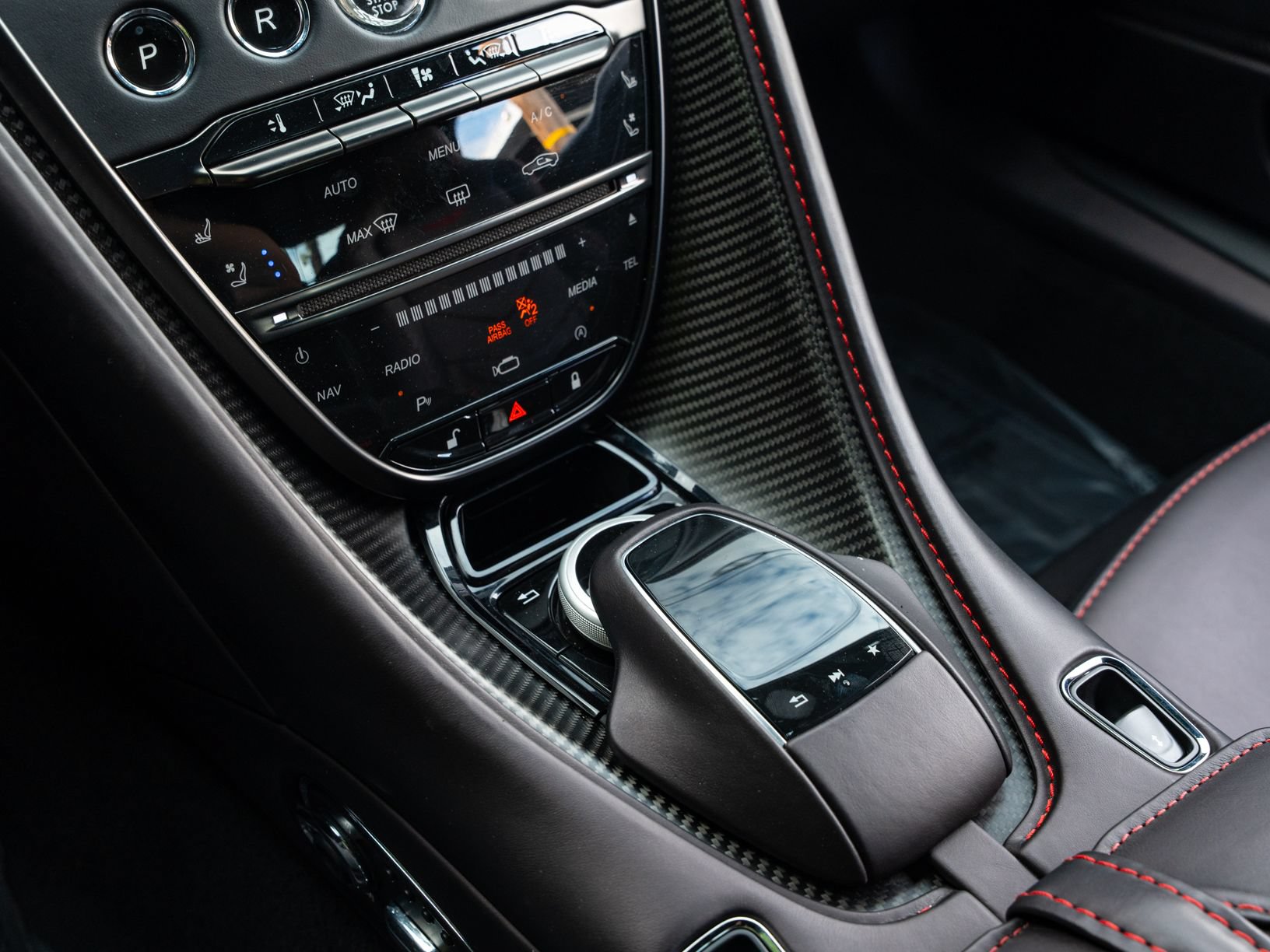 Used 2023 Aston Martin DBS Superleggera Volante RWD image 43