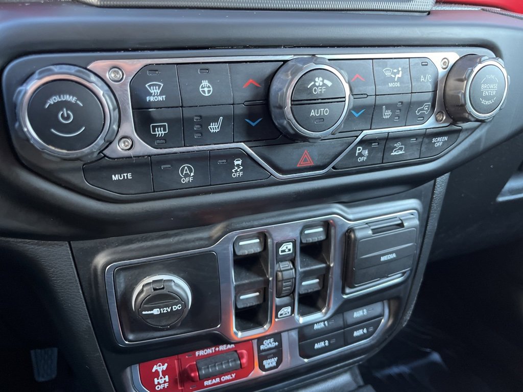 Used 2023 Jeep Wrangler Unlimited Rubicon image 38