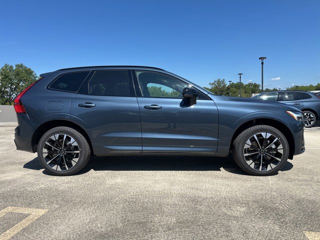 New 2026 Volvo XC60 T8 Plus w/ Protection Package Premier image 8