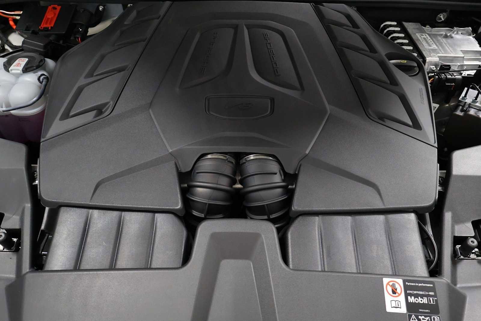 New 2026 Porsche Cayenne GTS AWD/4WD image 42