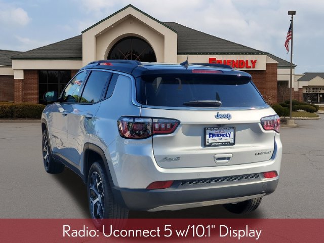 Used 2024 Jeep Compass Limited AWD/4WD image 3
