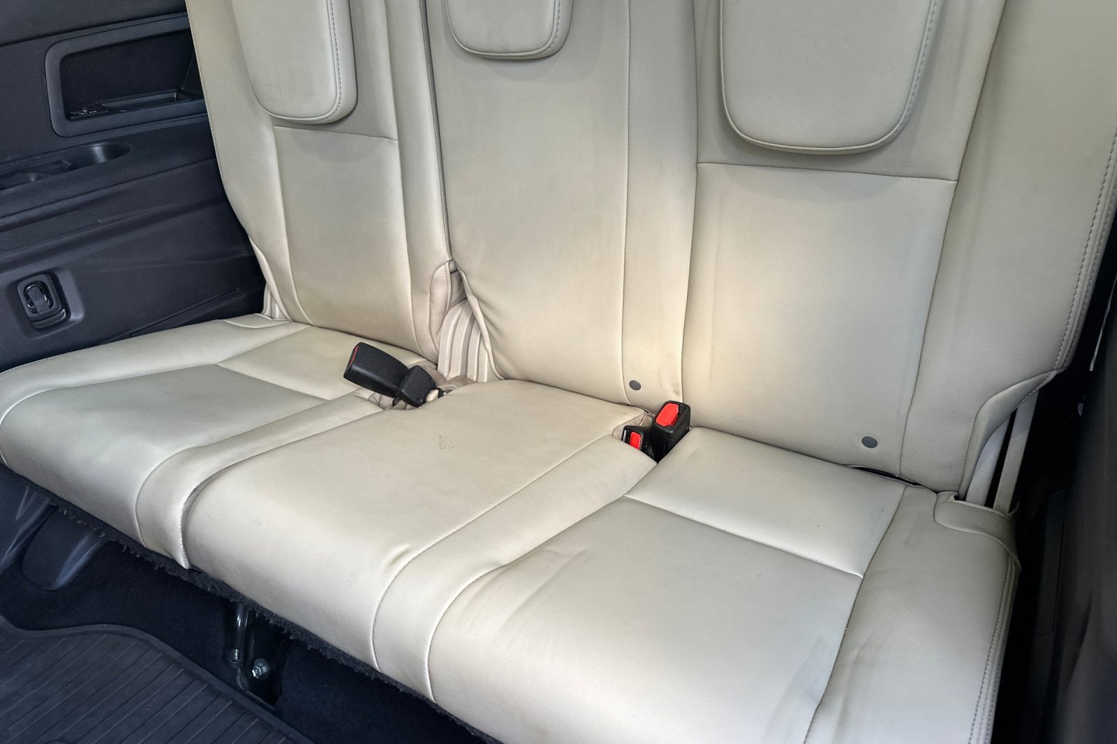 Used 2024 Subaru Ascent Limited image 17