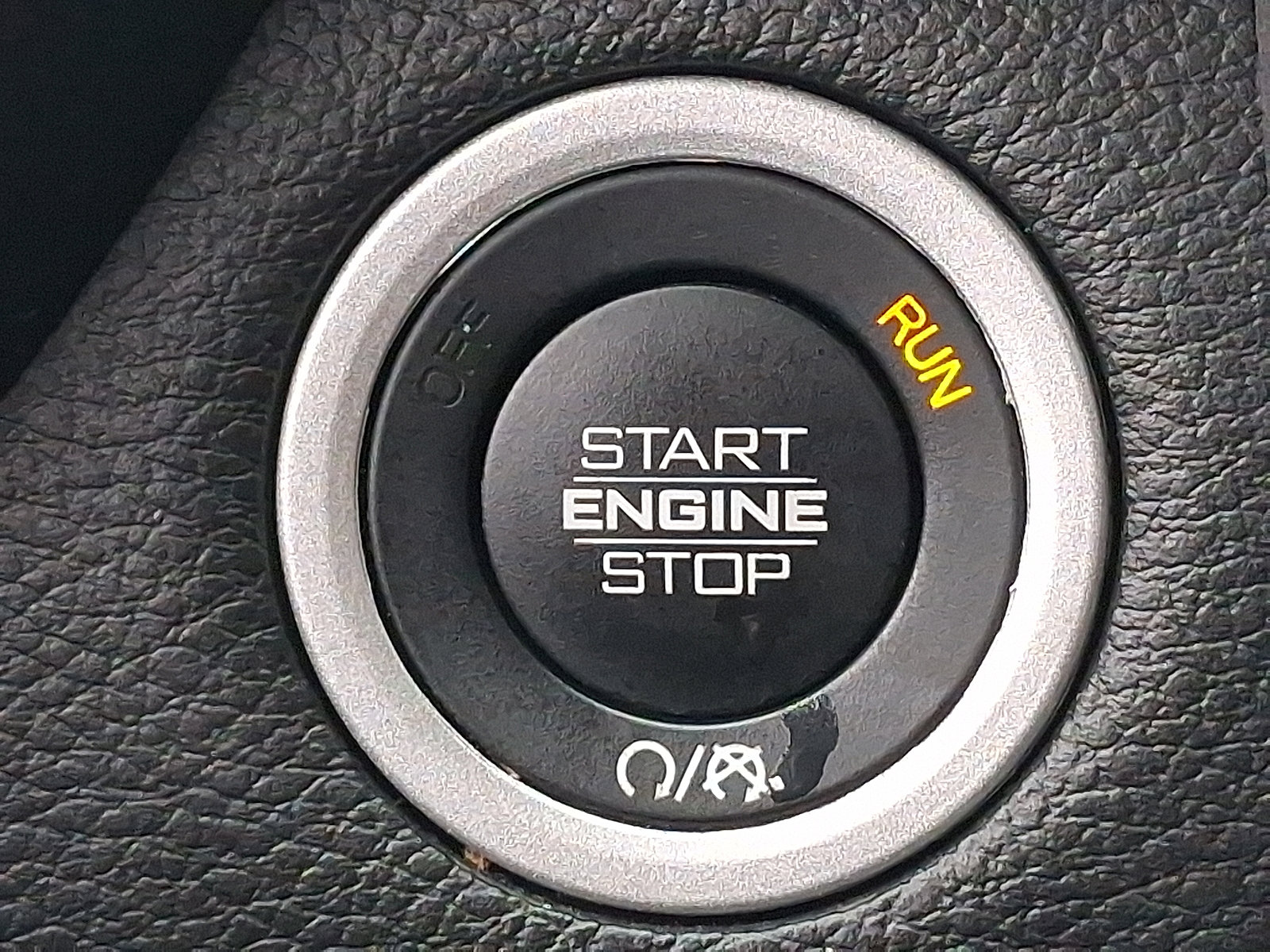 Certified 2025 RAM 1500 Laramie image 24